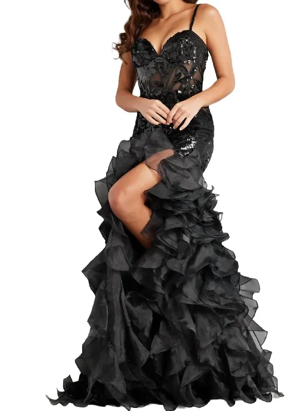 Unleash Your Trend Driven Style Romantic Sweetheart Maxi Dress In Black Final Clearance