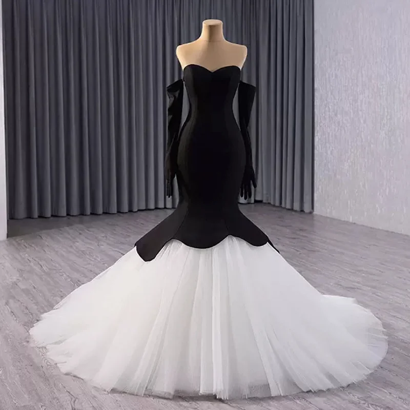 New Arrivals New Design White&Black Sweetheart Bridal Gown Mermaid Wedding Dress Effortless Comfort