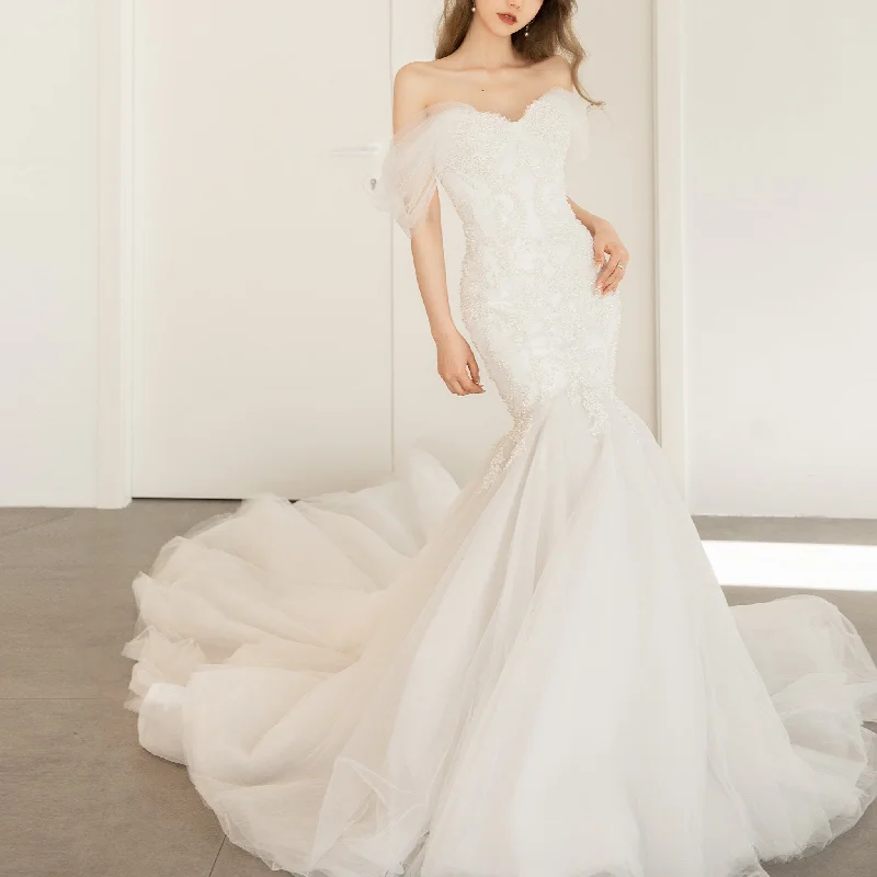 Browse Our Top Products Off the Shoulder Trumpet Wedding Dresses with Sweetheart Neck Fashion-Forward Style