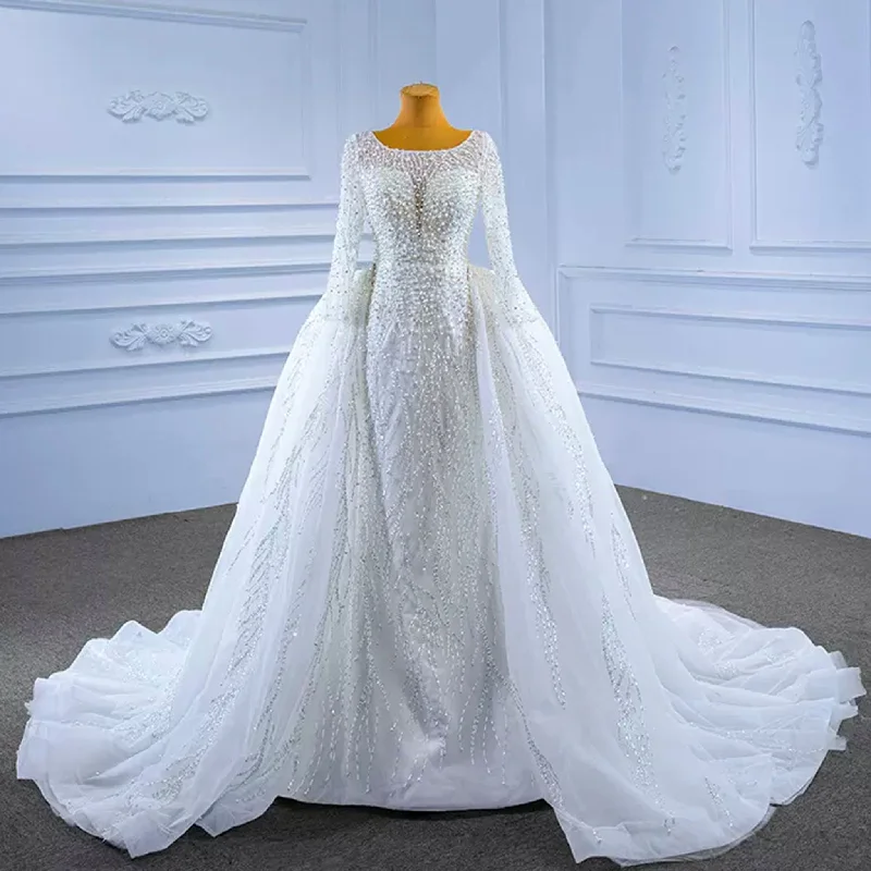 Embrace New Fashion Beading Long Sleeve Wedding Dress with Detachable Skirt Nordic Minimalist Home Look