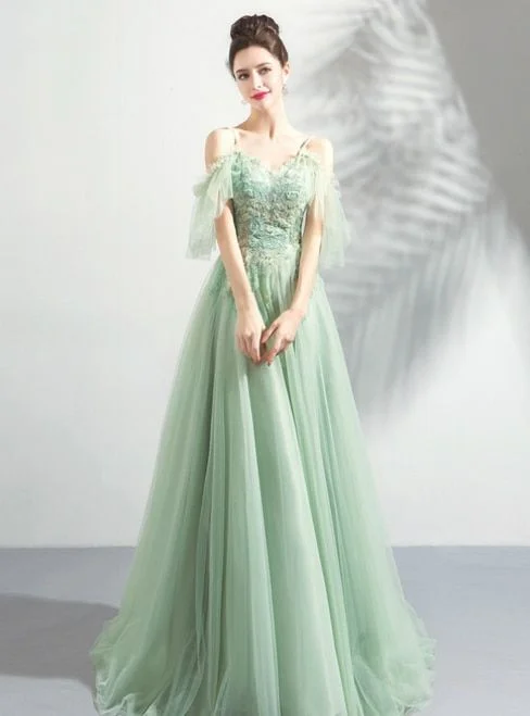 End-Of-Season Clearance Tulle Spaghetti Straps Prom Gown    cg21078 Minimalist Chic