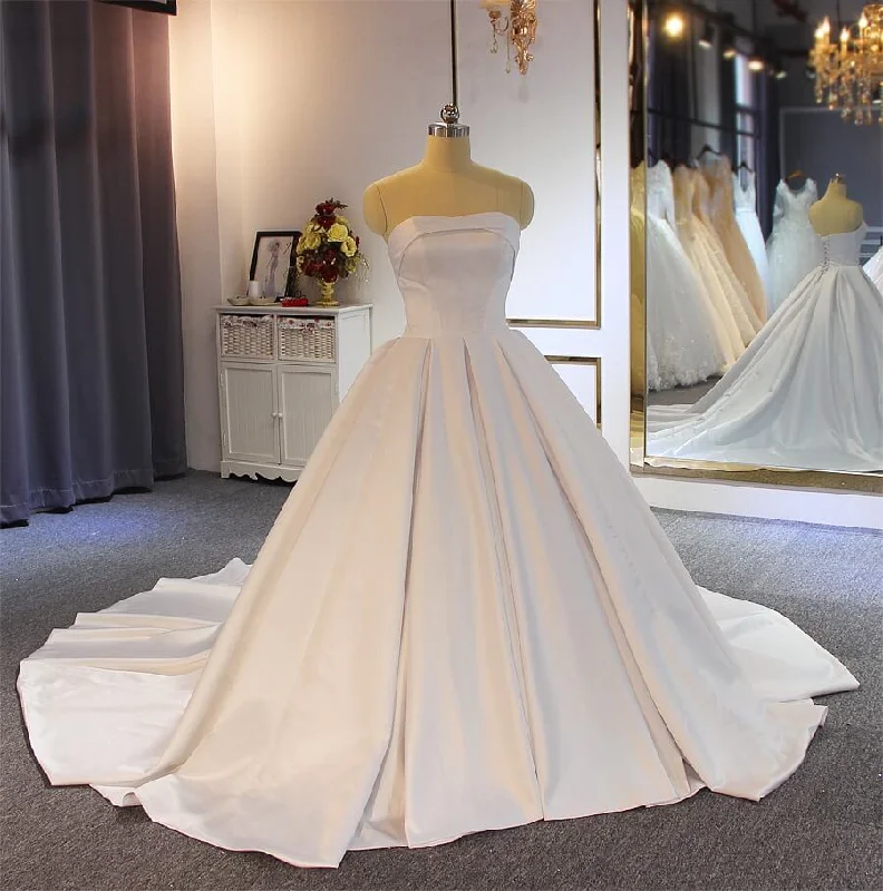 Ends Soon Cheap Satin Wedding Dresses Strapless Ball Gown Bridal Dress Discount Playful Elegance